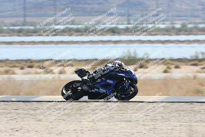 media/Oct-05-2025-CVMA (Sun) [[beeef4f201]]/Race 10-Formula Lightweight Twins Shootout/